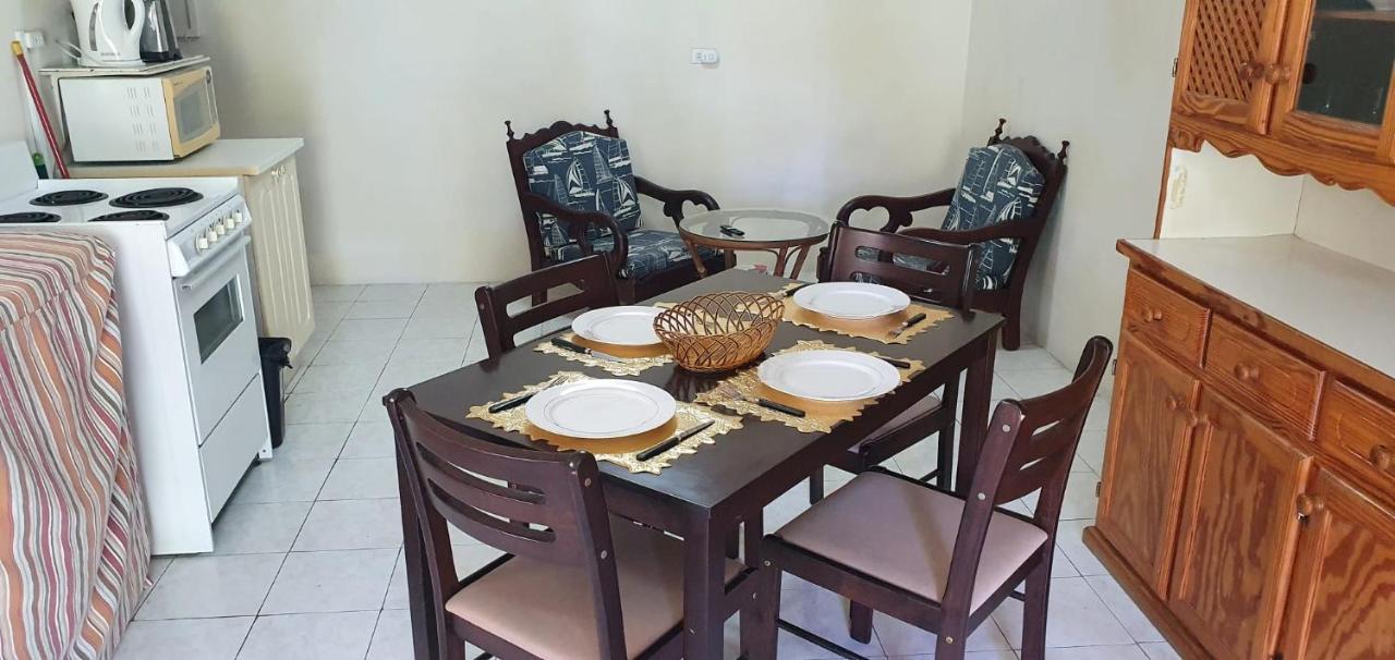 Malfranza Apartments Μπριτζτάουν Εξωτερικό φωτογραφία